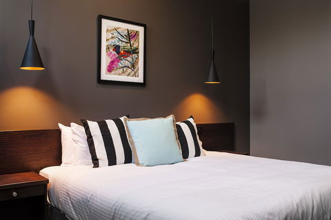 Criterion Hotel Sale - Holiday Sunshine Coast 3