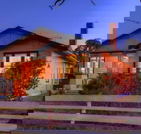 Grace's Spa Cottage - Holiday Sunshine Coast