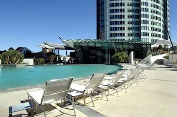 Apartment 4204 - HR Surfers Paradise - Holiday Sunshine Coast 4