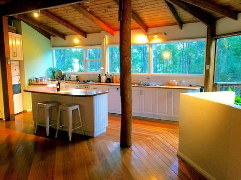 Eaglehawk Rainforest Retreat - Holiday Sunshine Coast 2