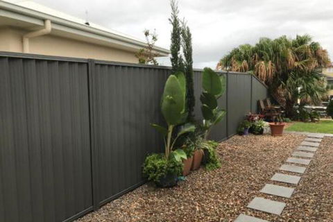 M & Ts Waterfront Bed & Breakfast - Holiday Sunshine Coast 6