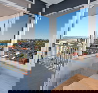 Stunning Ocean View Apartment H324 - Holiday Sunshine Coast