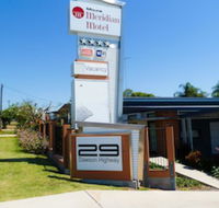 Moura Meridian Motel - Holiday Sunshine Coast