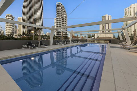 Avani Broadbeach Residences - Holiday Sunshine Coast 4