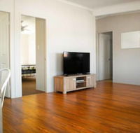 High View Cottage - Holiday Sunshine Coast