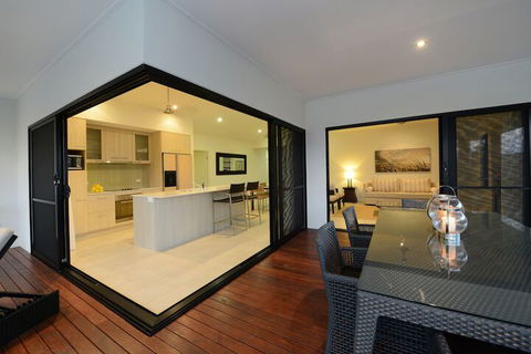 17 Cascade Luxury House On Fairway - Sunshine Coast Tourism 4