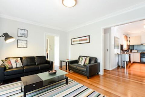 BOUTIQUE STAYS - Sandyside 1 - Sunshine Coast Tourism 0
