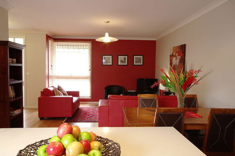BOUTIQUE STAYS - Sandyside 1 - Sunshine Coast Tourism 6