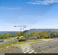 Sandy Shores on Golden Beach - Holiday Sunshine Coast