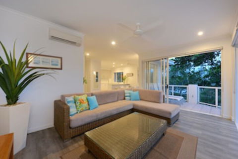 On The Beach 321 - Sunshine Coast Tourism 0