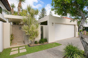 Toby's Beach House - Sunshine Coast Tourism 0