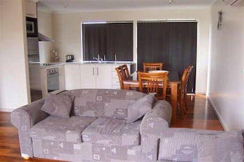 Glenaire Apartments On Frazer St - Sunshine Coast Tourism 4
