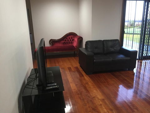 Glenaire Apartments On Frazer St - Sunshine Coast Tourism 1