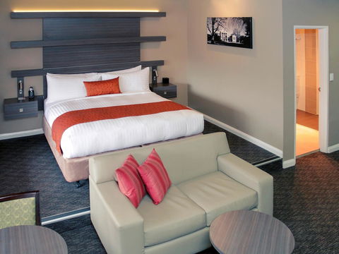 Mercure Orange - Sunshine Coast Tourism 6