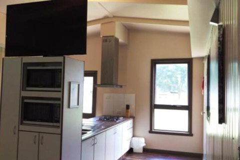 Khancoban Lakeside Caravan Park - Holiday Sunshine Coast 3