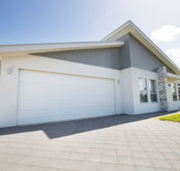 Brock's Base - Holiday Sunshine Coast