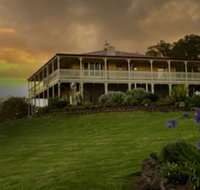 R on the Downs BnB  Spa Cottages - Holiday Sunshine Coast