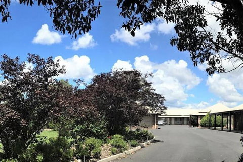 Crows Nest Motel - Holiday Sunshine Coast 5