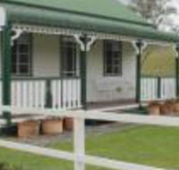 The Dollhouse Cottage - Holiday Sunshine Coast
