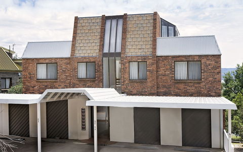 Avalanche 6 - Sophisticated Style & Modern Comfort With A Central Location - Holiday Sunshine Coast 1