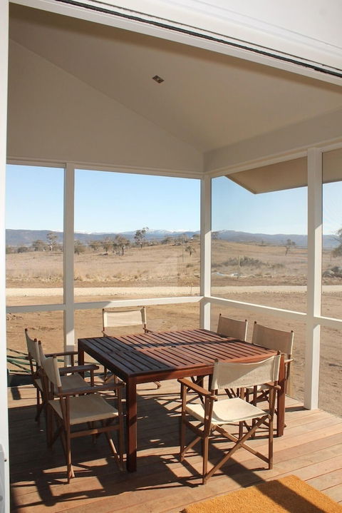 Manna Tree Farm -modern Home With Majestic Views In Stunning Countryside - Holiday Sunshine Coast 0