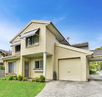 Annes Beach Getaway - Sunshine Coast Tourism