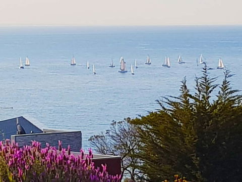 Sapphire Shores Luxury Retreat - Sunshine Coast Tourism 5