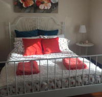 Art Deco Cottage - Holiday Sunshine Coast