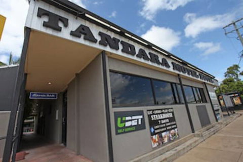 Tandara Hotel Motel - Holiday Sunshine Coast 0