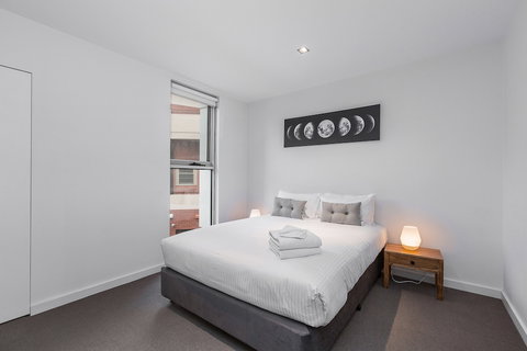 Melbourne Holiday Apartments Williamstown - Sunshine Coast Tourism 2