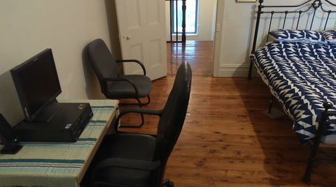 Ned's Studio Apartment - Holiday Sunshine Coast 1