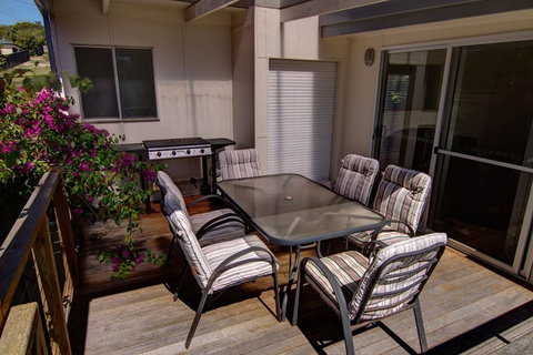 Henny's Of Merimbula - Holiday Sunshine Coast 6