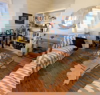 Courthouse Cottage - Sunshine Coast Tourism