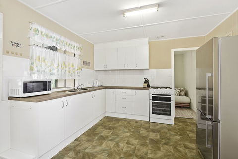 Diamond Waters Caravan Park - Sunshine Coast Tourism 6