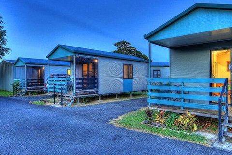 August Moon Caravan Park - Holiday Sunshine Coast 1