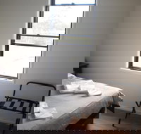 Riverdowns Cottage - Sunshine Coast Tourism