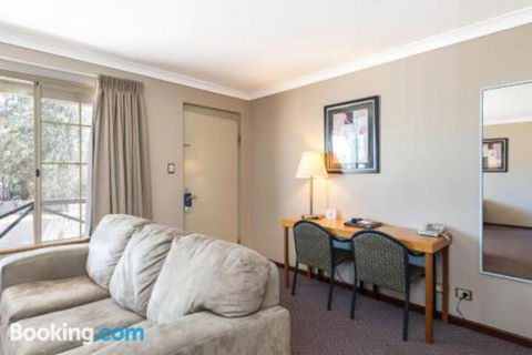 MIDAS MOTEL KALGOORLIE - Holiday Sunshine Coast 3