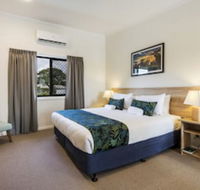 Club Maclean Motel - Holiday Sunshine Coast