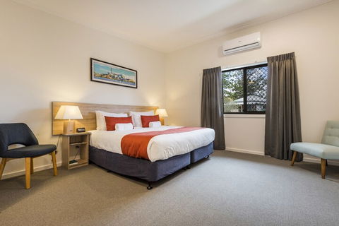 Club Maclean Motel - Holiday Sunshine Coast 5
