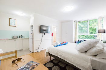 GENIE, 1BDR East Melbourne Studio - Holiday Sunshine Coast 0
