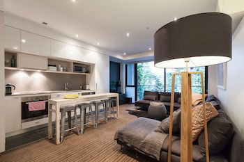 ZACH, 1BDR St.Kilda Apartment - Sunshine Coast Tourism 1