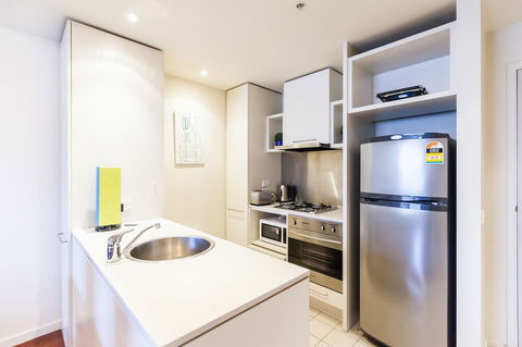 WESLEY, 2BDR Carlton Apartment - Sunshine Coast Tourism 4
