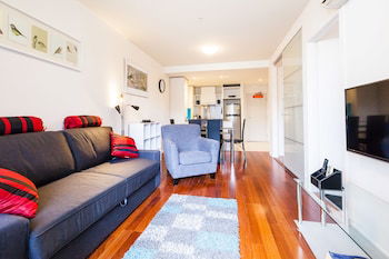 WESLEY, 2BDR Carlton Apartment - Sunshine Coast Tourism 1