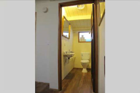 MONIKA, 1BDR Collingwood Apartment - Holiday Sunshine Coast 7