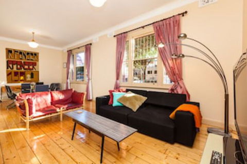 MADELINE, 1BDR Fitzroy Apartment - Holiday Sunshine Coast 0