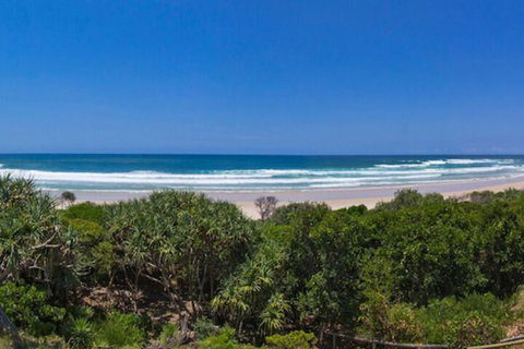 Sandpiper Beach Front House - Holiday Sunshine Coast 1