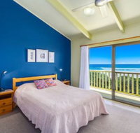 Sandpiper Beach Front House - Sunshine Coast Tourism