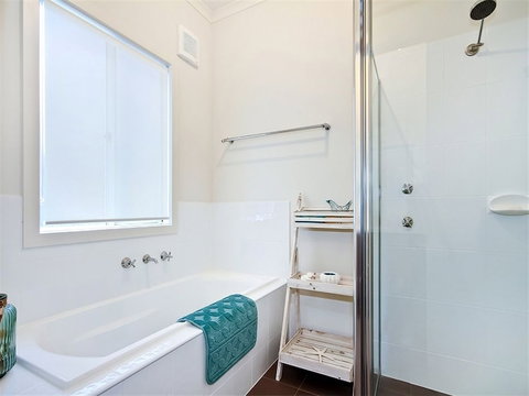 Seas The Day - Holiday Sunshine Coast 6