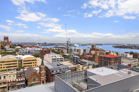 Astra Apartments Newcastle East - Holiday Sunshine Coast 6