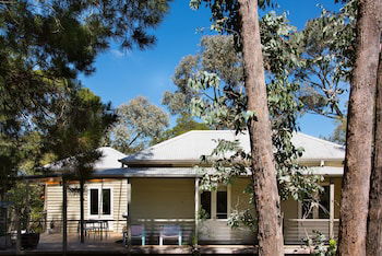 Ashling - Holiday Sunshine Coast 0
